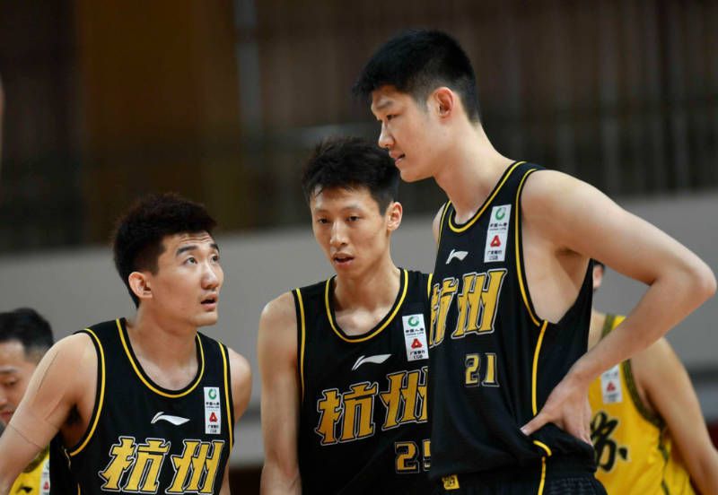 “我不喜欢以这种方式输球，我们可以丢一个球、丢两个球，但我们必须以那不勒斯的方式进行比赛。